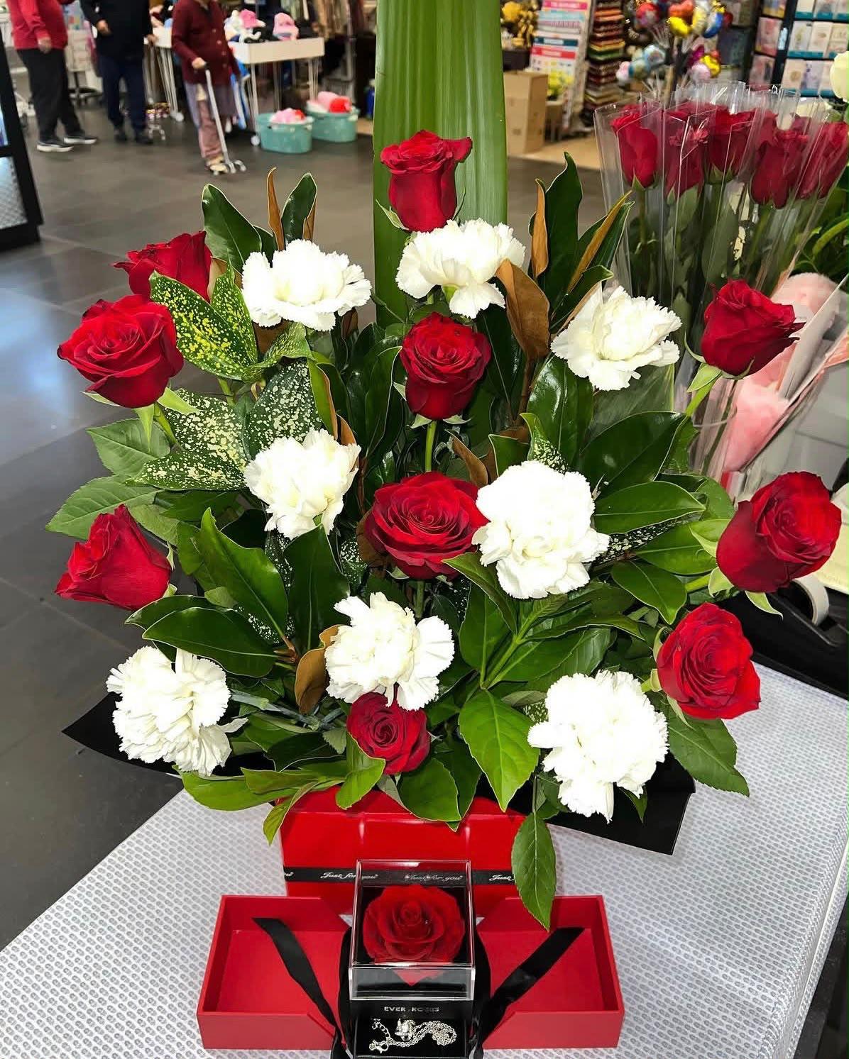 Red Rose Forever Box