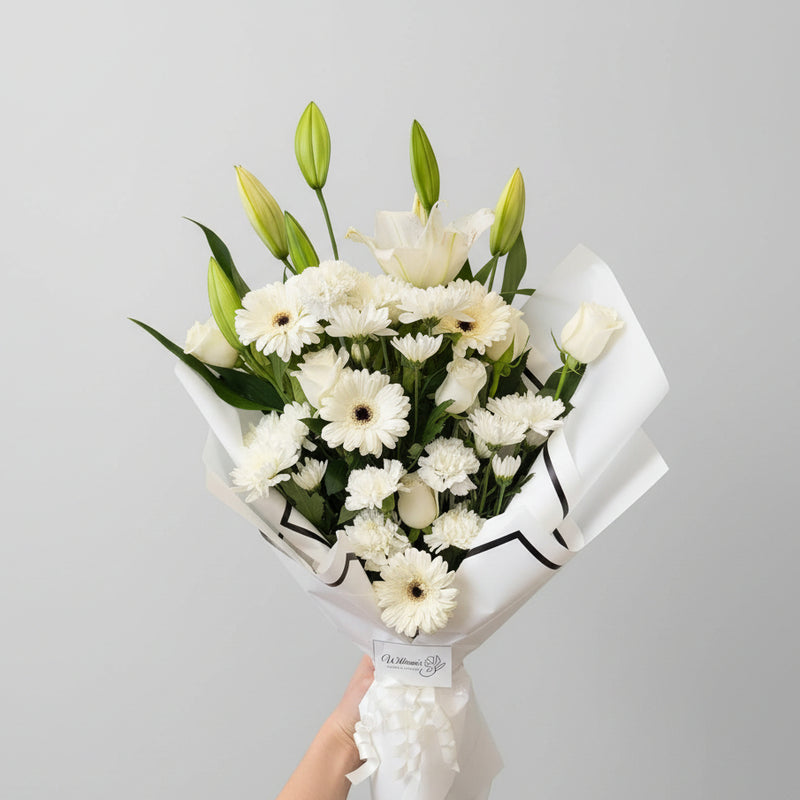 Snowy Bloom White Bouquet