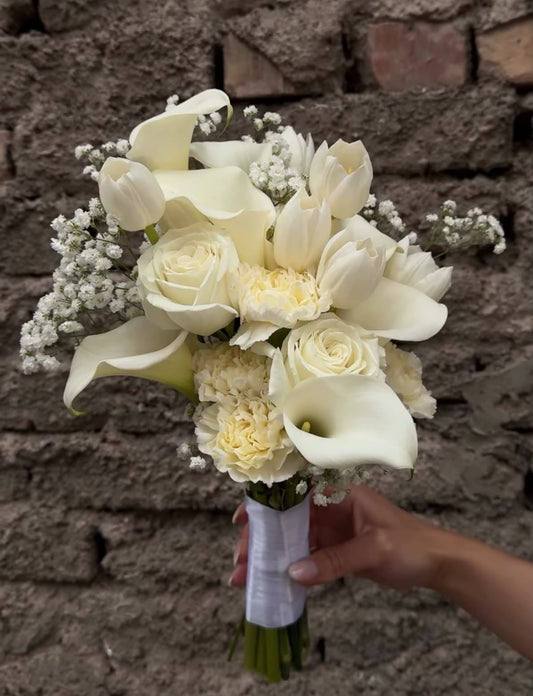 Calla Lily Serenity Bouquet