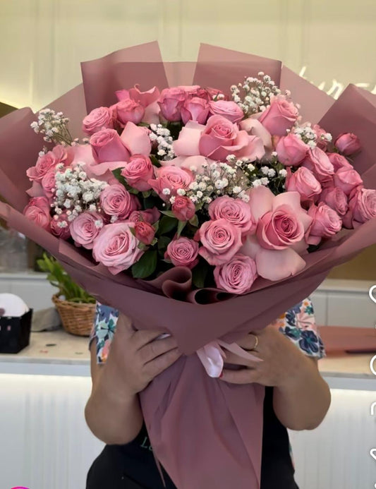 Grand Rose Elegance Pink Bouquet