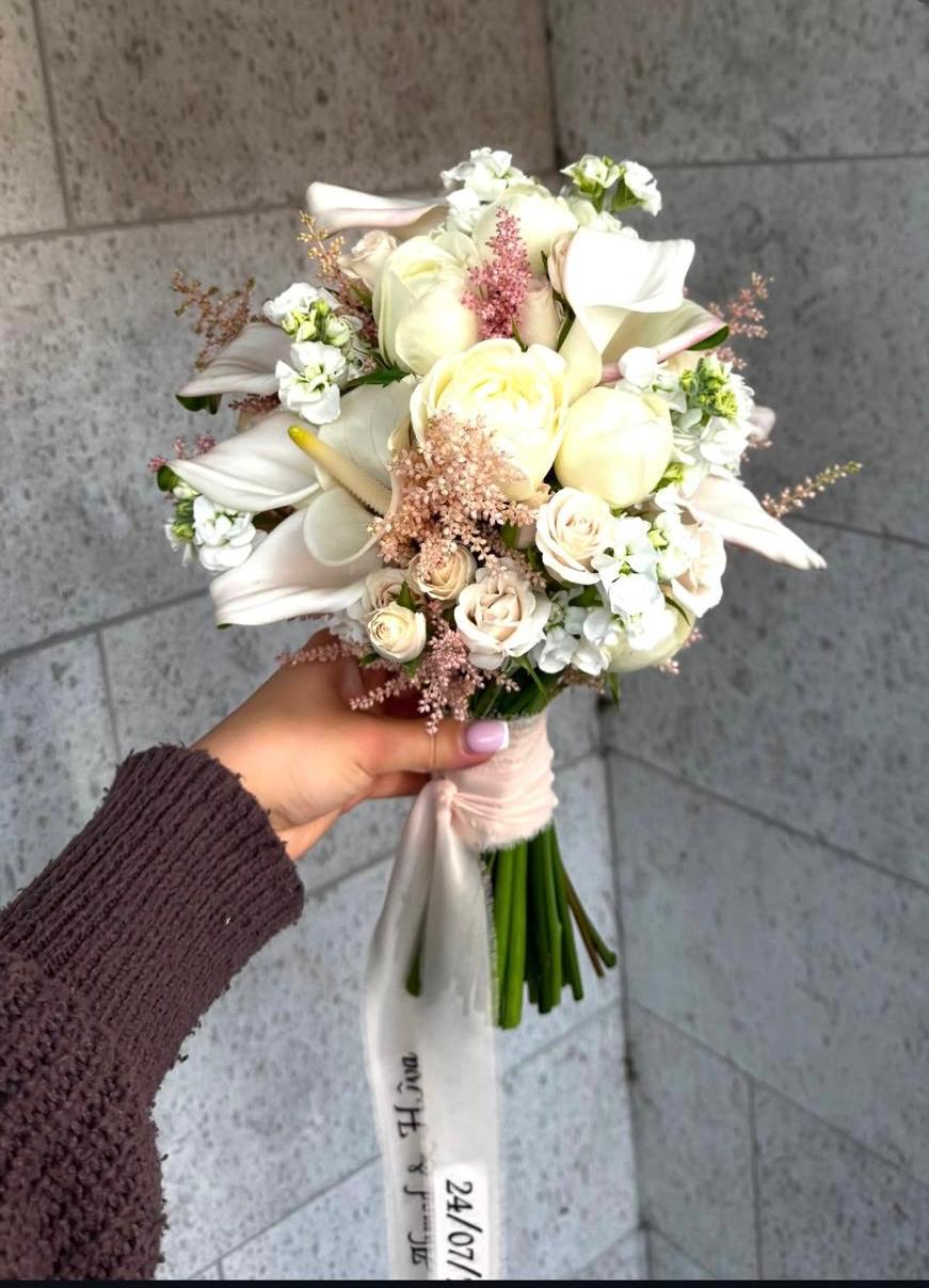 Timeless Ivory Wedding Bouquet
